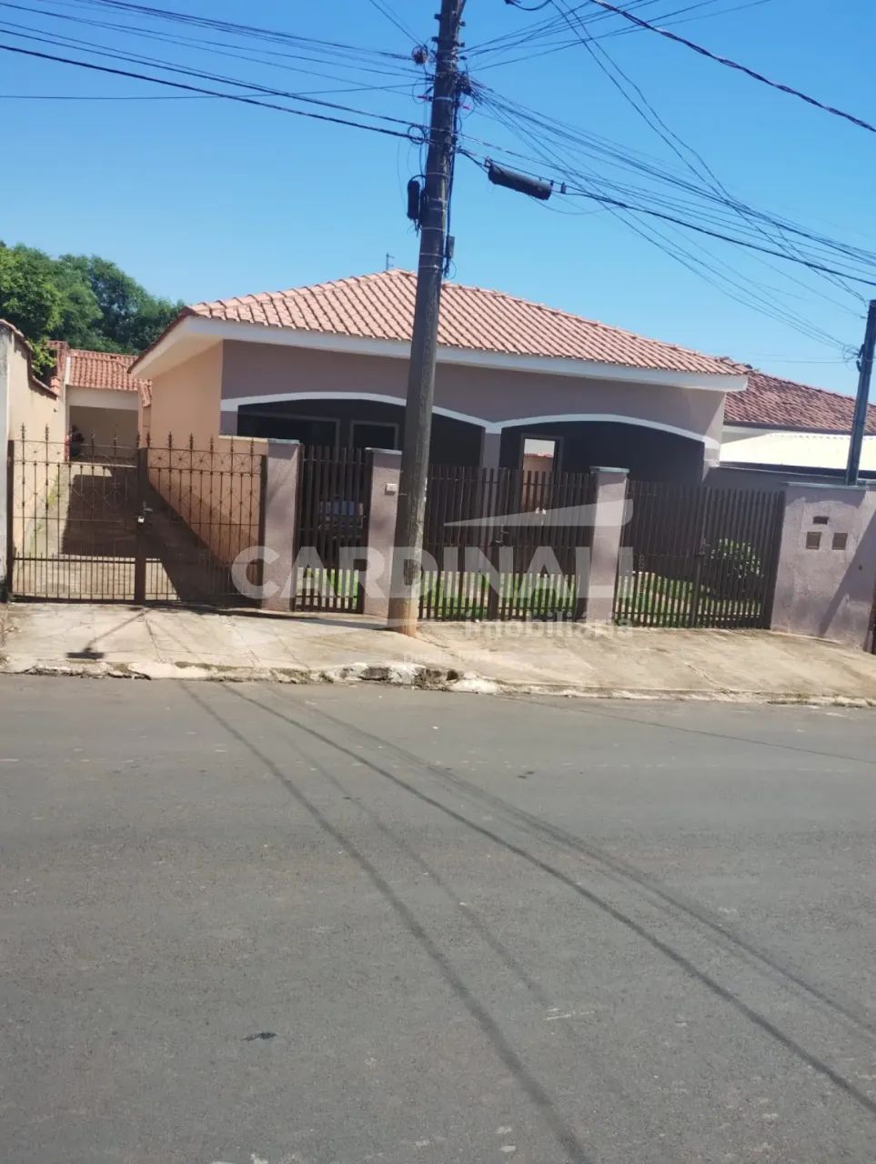 Casa Padrão em Ribeirão Bonito - Foto 2