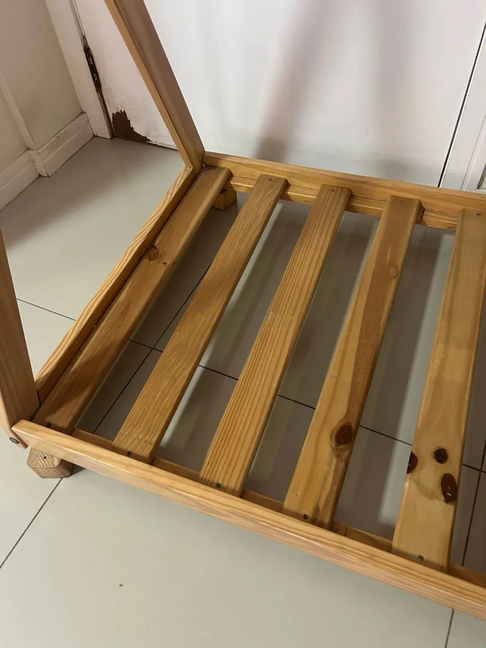 Cama infantil de madeira estilo Montessoriana - Foto 3