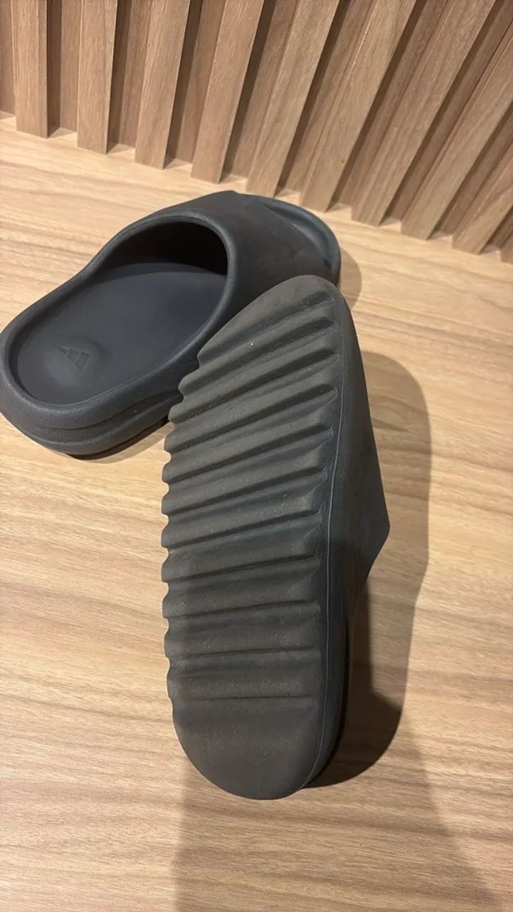 Chinelo yeezy preto  - Foto 5