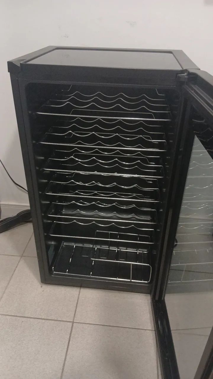 Vendo Adega 35 lits - Foto 2