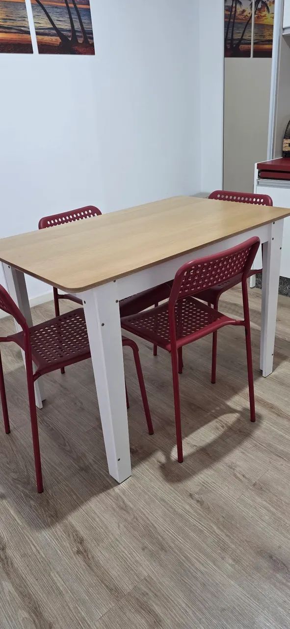 Mesa com 4 cadeiras  - Foto 2