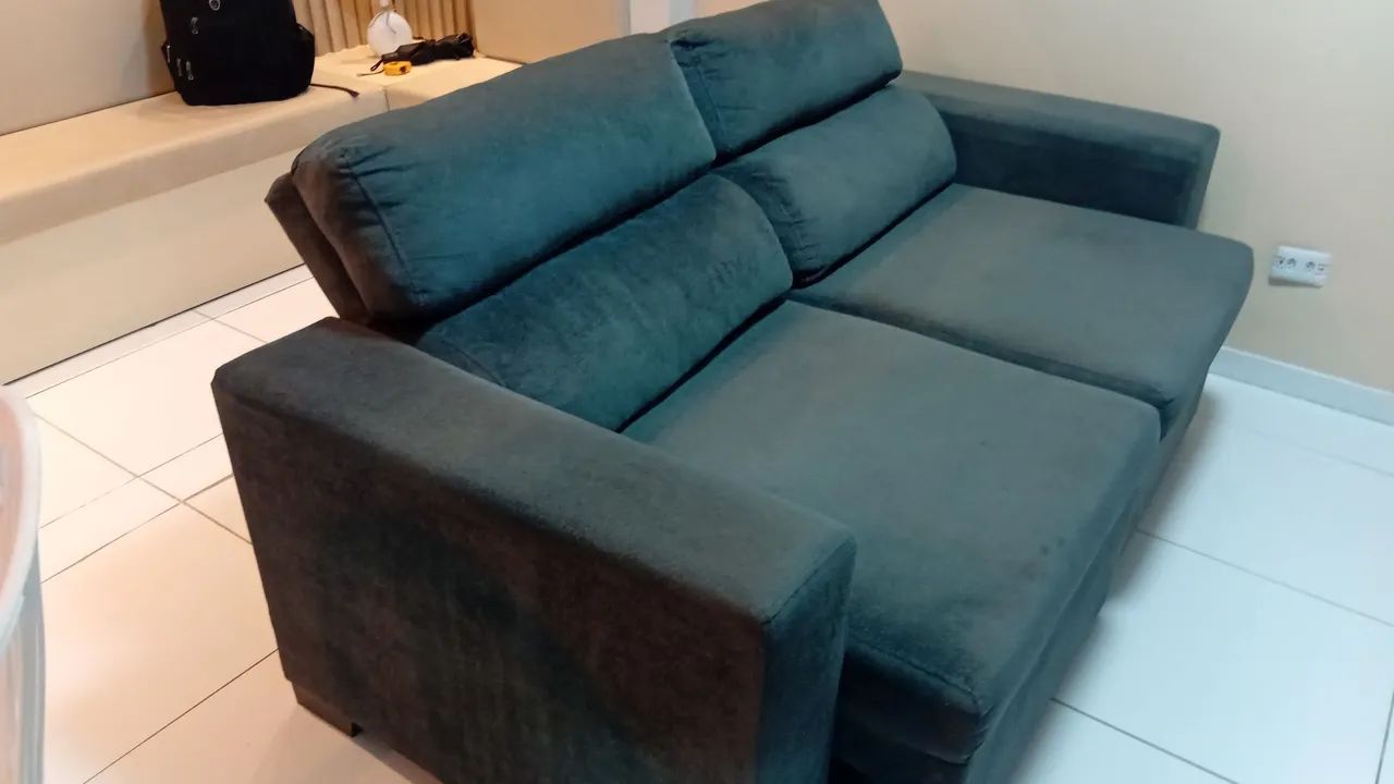 Sofá 3 lugares retrátil cinza chumbo R$ 2000 - Foto 3