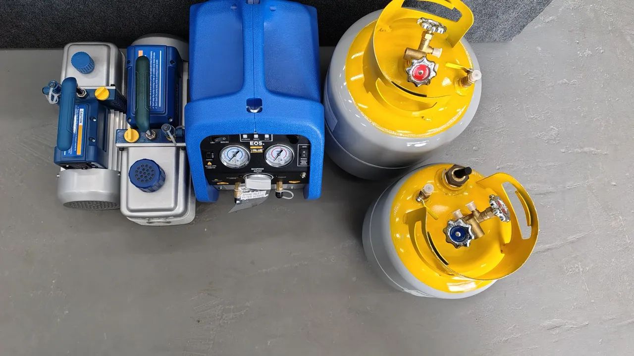 ESTAMOS CONTRATANDO TÉCNICO OU MECÂNICO EM REFRIGERAÇÃO