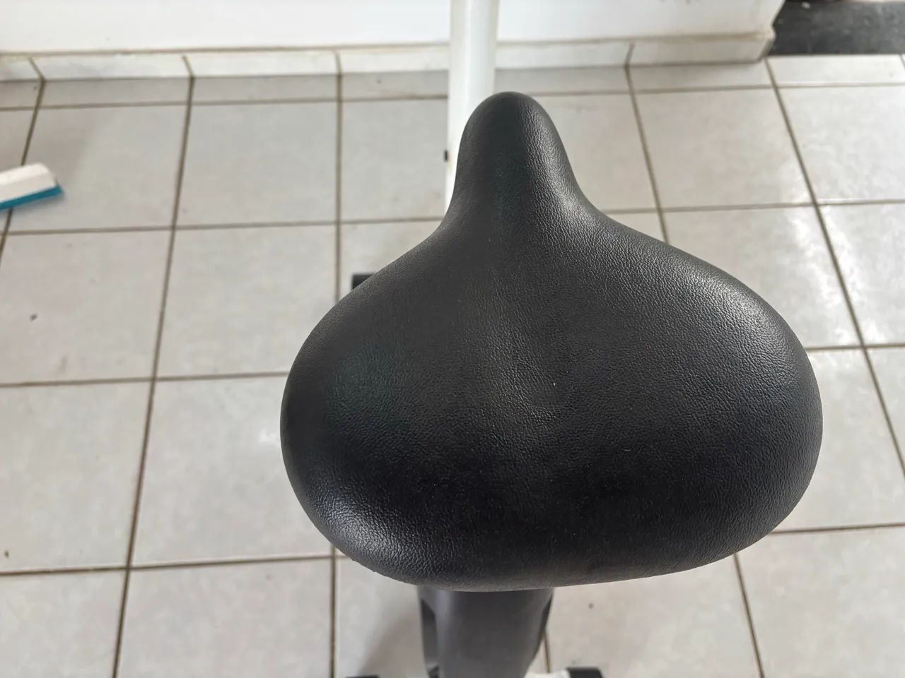 Vendo Bicicleta Ergométrica R$700 - Foto 4