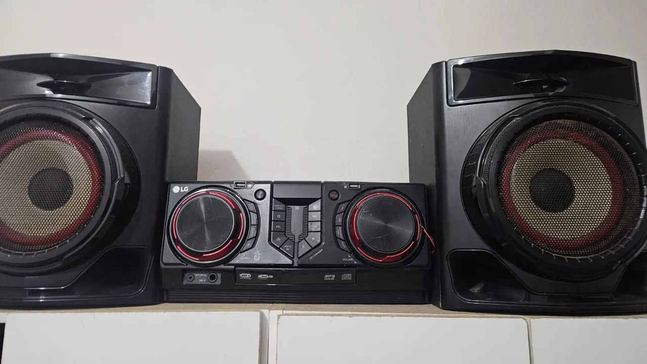 Aparelho de som Mini System LG XBOOM CJ44 ? | 440W