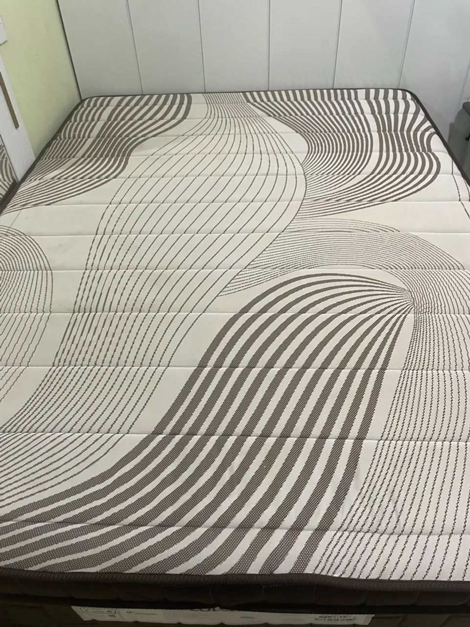 ? VENDO CAMA BOX + COLCHÃO ORTOBOM - Foto 3