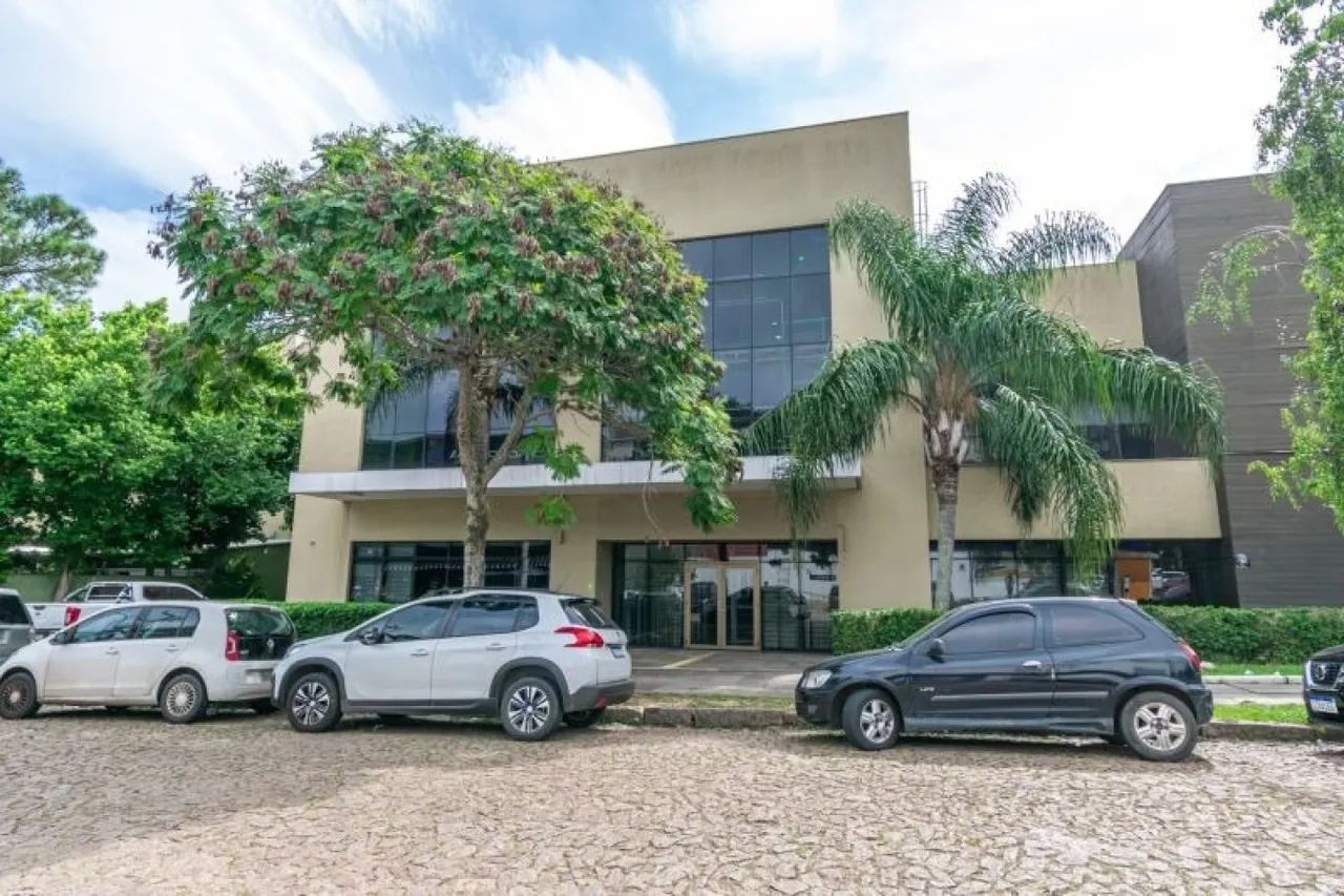 Loja com 353 m²