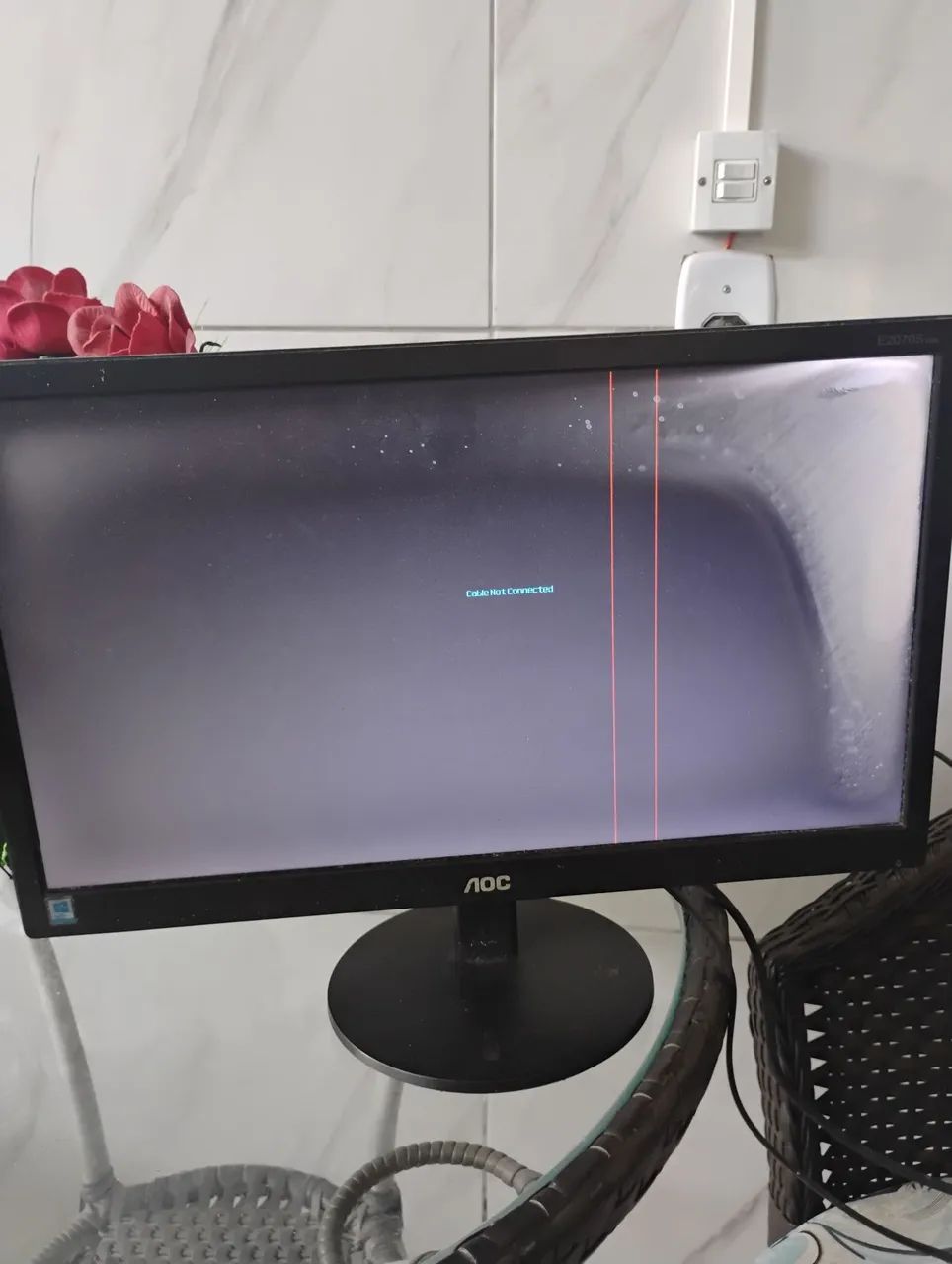 Monitor AOC e2070swnl - Foto 4