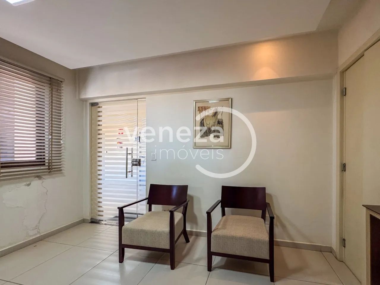 Sala comercial no Edifício Centro Médico Bandeirantes, Londrina - Foto 2