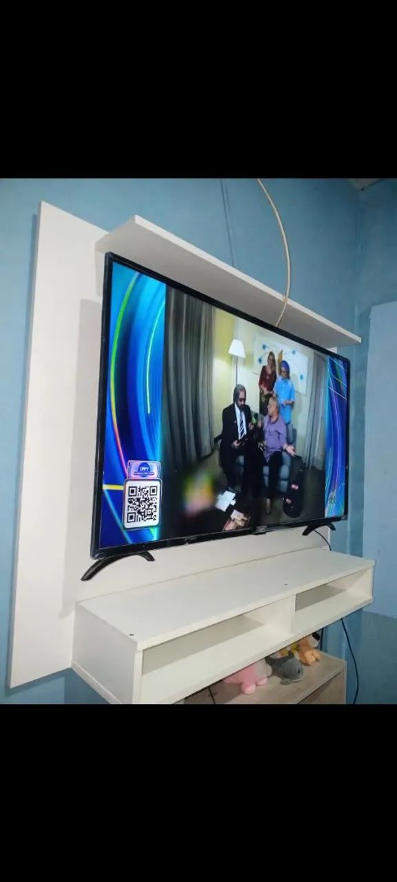 Vendo tv 43polegadas   e suporte branco  - Foto 2