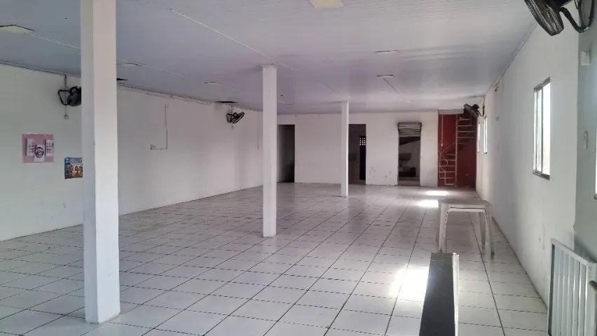 Prédio comercial Cohab 