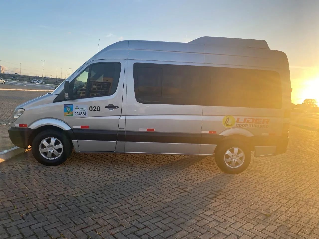 Van Splinter na promoção para vender valor 130.000 - Foto 4