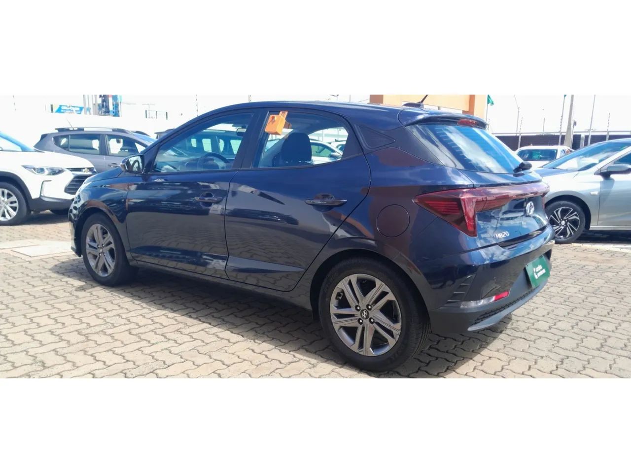 Hyundai HB20 Comf./C.Plus/C.Style 1.0 Flex 12V, foto 3 de 9