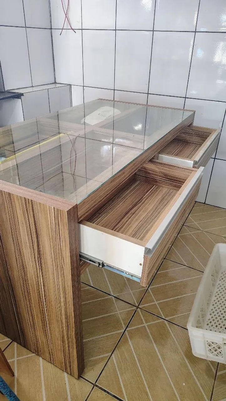Balcão mesa vidro vitrini  com gaveta