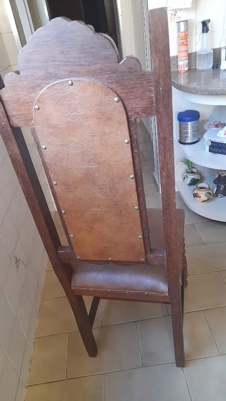Cadeira em sucupira entalhada - Foto 2