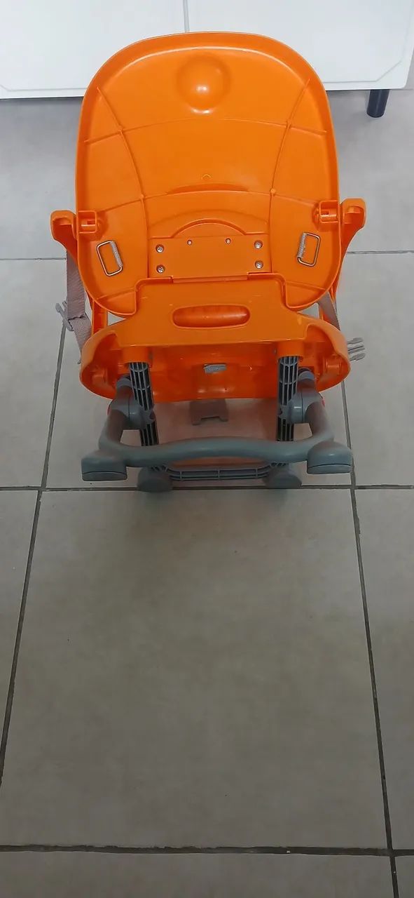 Cadeira de alimentação infantil  - Foto 3