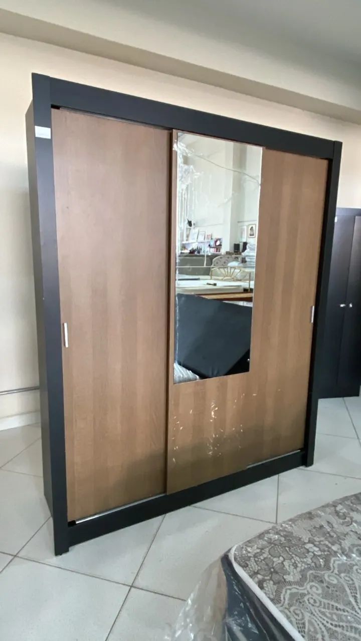 Guarda Roupa Porta de Correr C/ Espelho