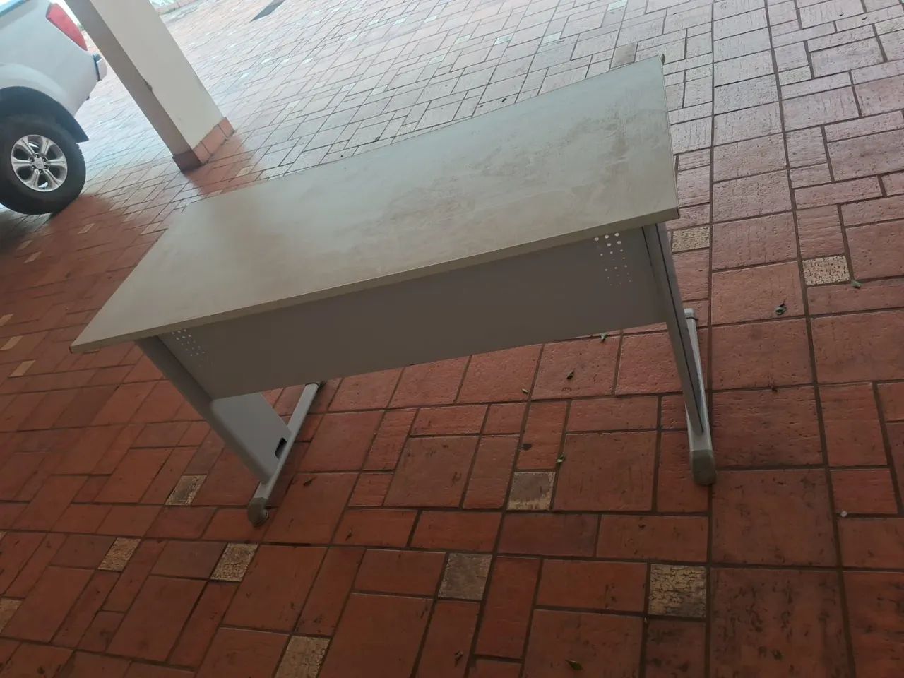 Mesa de computador grande  - Foto 2