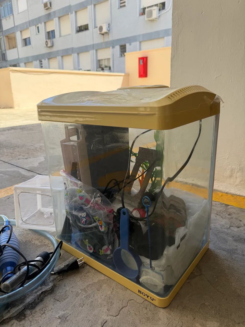 Aquário Curvo Boyu EC-400 33L Branco LED Bomba Filtragem - Foto 5
