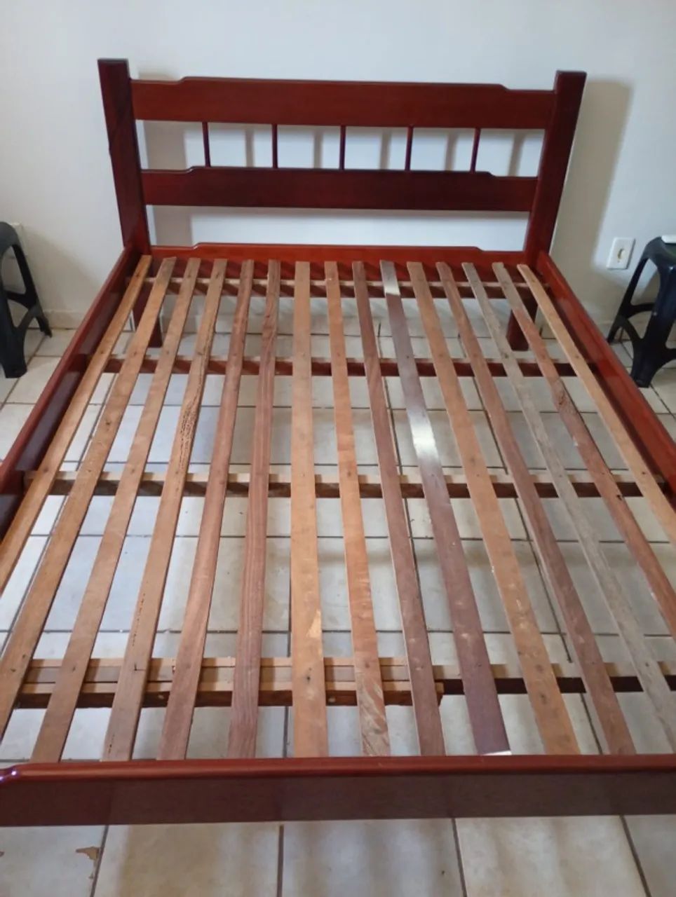 Cama de Casal - Linda! Vendo.