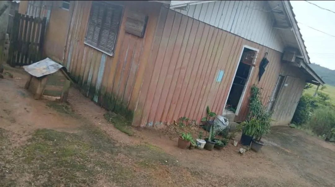 VENDO LOTE COM CASA - IMARUI RIBEIRAO CANQUIRI - Foto 5