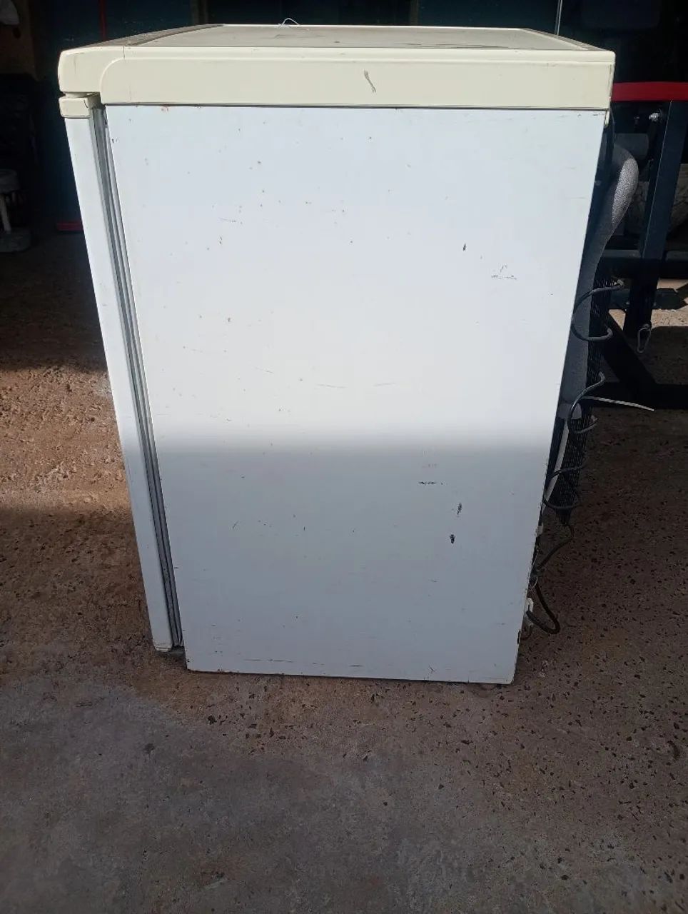 Frigobar elextrolux 220w - Foto 4