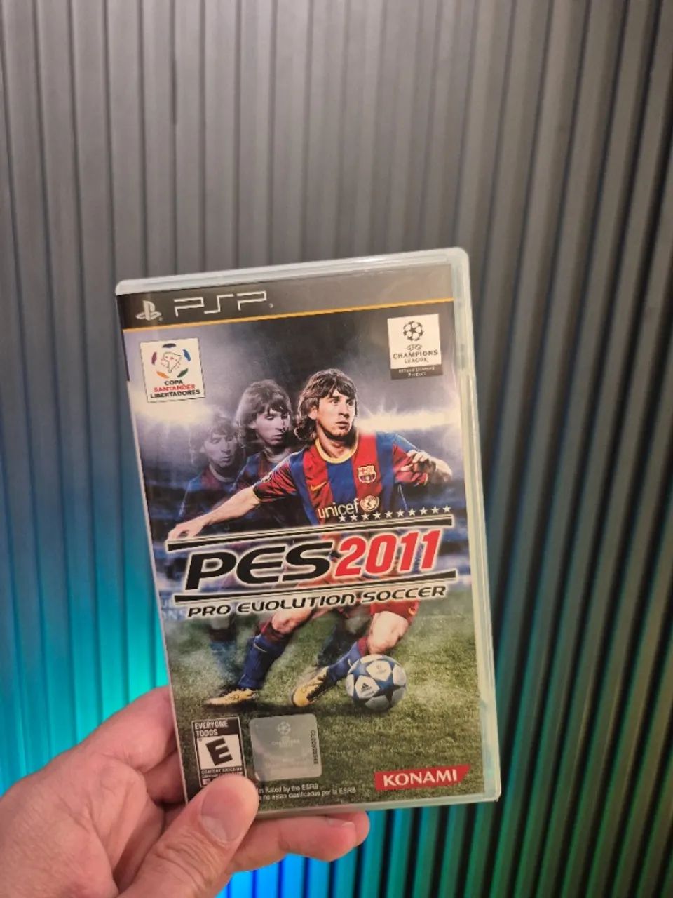 PES 2011 - PSP  - Foto 2