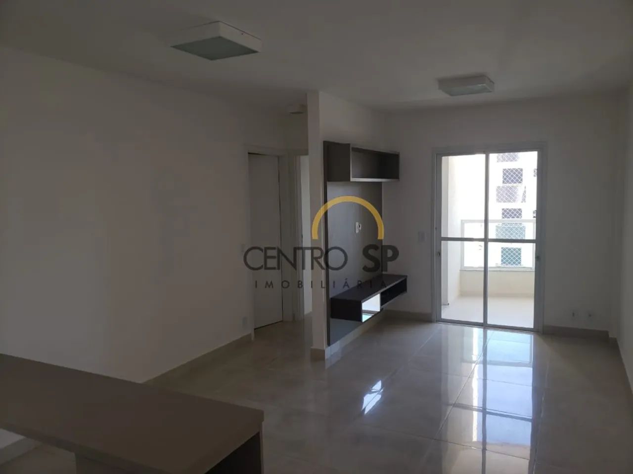 Apartamento para aluguel com 67 m² e 2 quartos