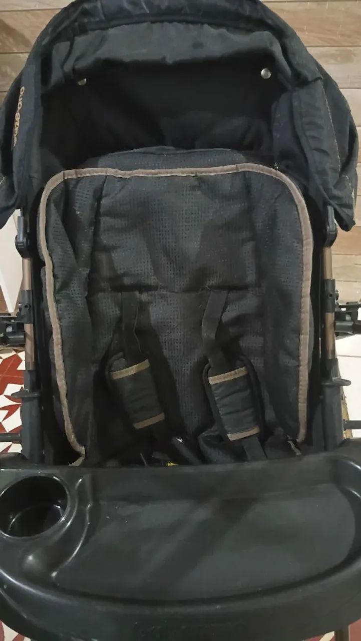 Vendo carrinho de bebe em bom ótimo estado