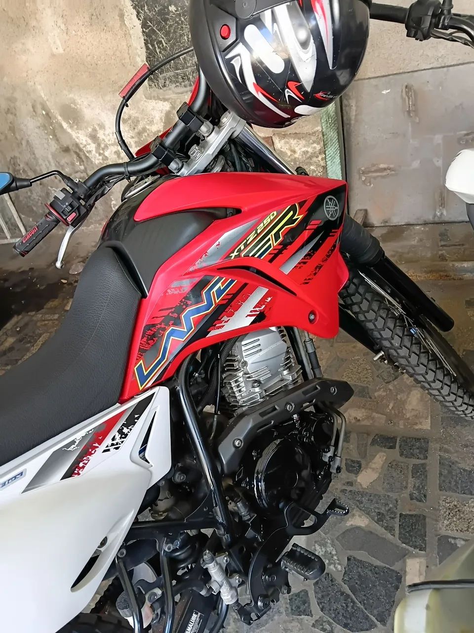 XTZ LANDER 250 - Foto 2
