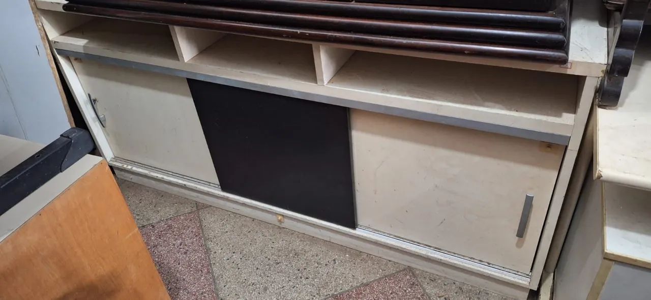 Rack de madeira maciça com formica.  - Foto 2
