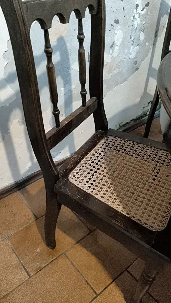 MESA DE IMBUIA COM 4 CADEIRAS  - Foto 4