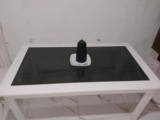 Mesa de jantar quadrada de vidro, com 3 cadeiras  - Foto 3