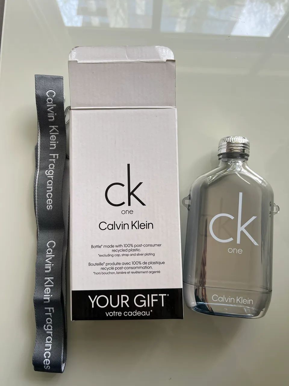 Garrafa Calvin Klein 