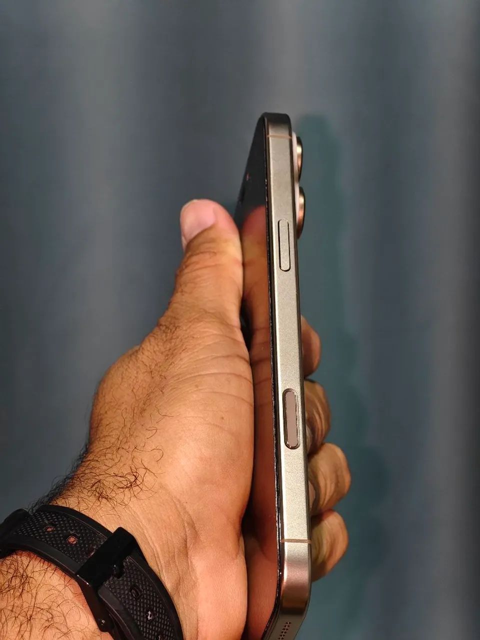 iPhone 16 pro Max 256 - Foto 3
