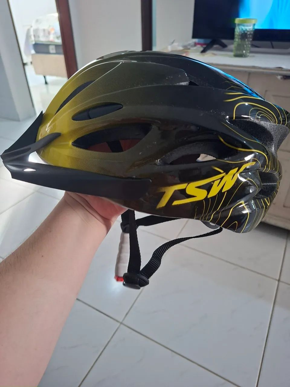 Capacete TSW Raptor Ill Com Luz LED e Viseira Removível, Amarelo G - Foto 5