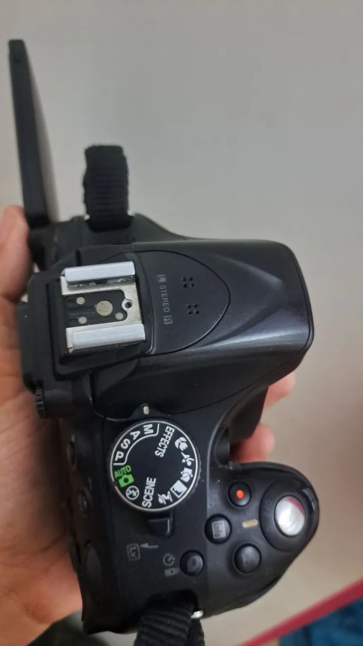 Nikon 5200