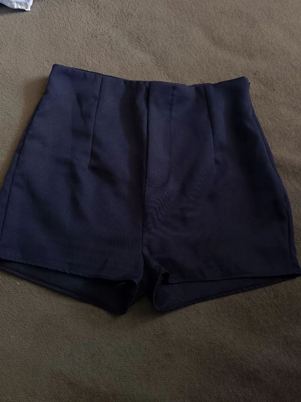 Short alfaiataria azul marinho 