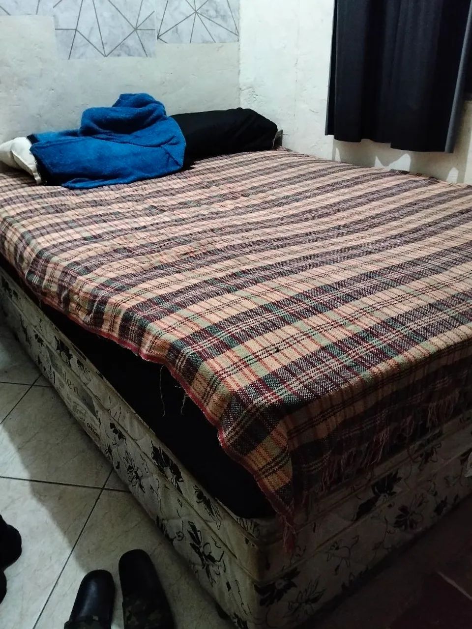 Vendo cama de casal usada boa  - Foto 3