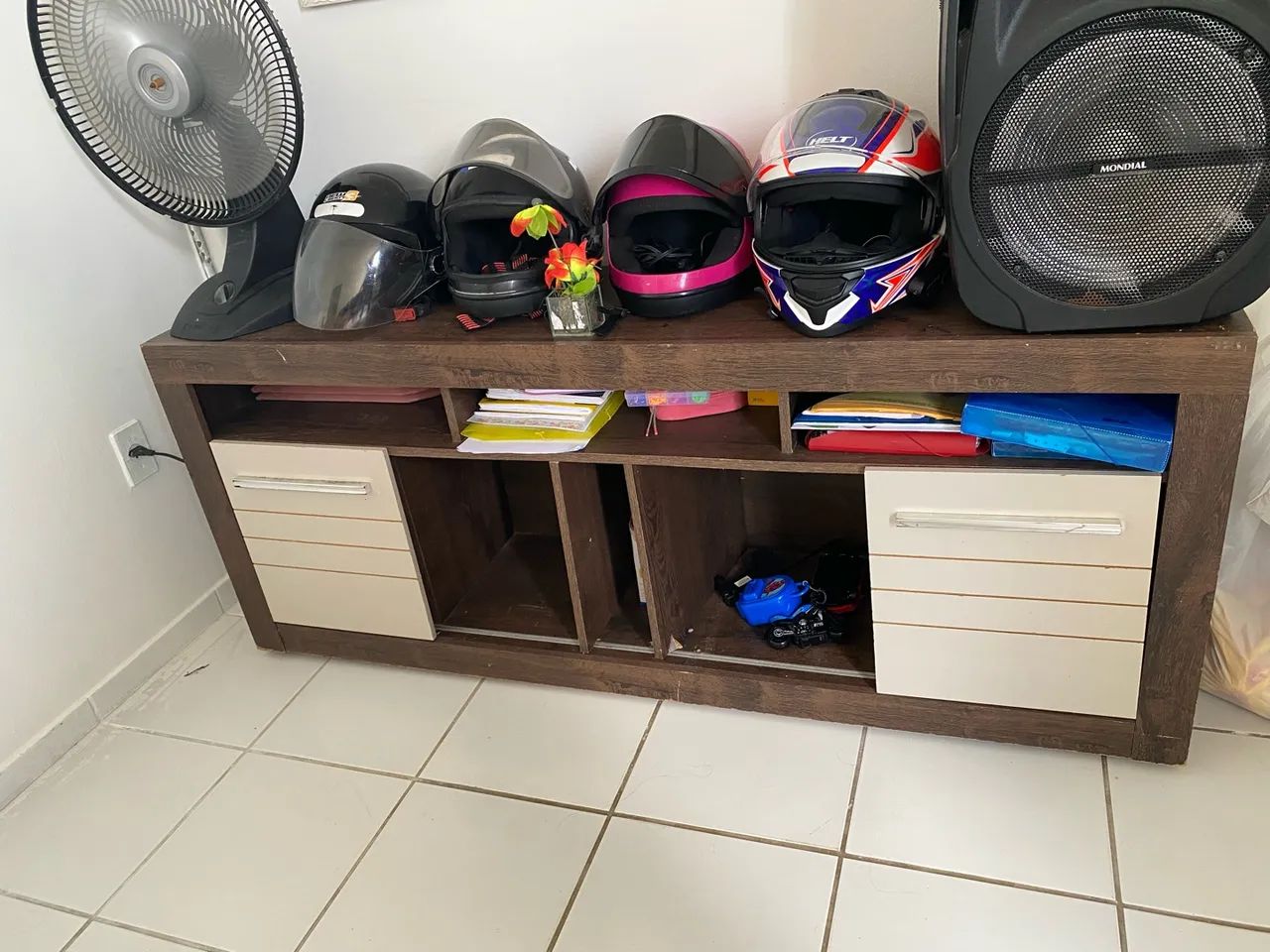 Vendo sofá retrátil e rack com painel  - Foto 3