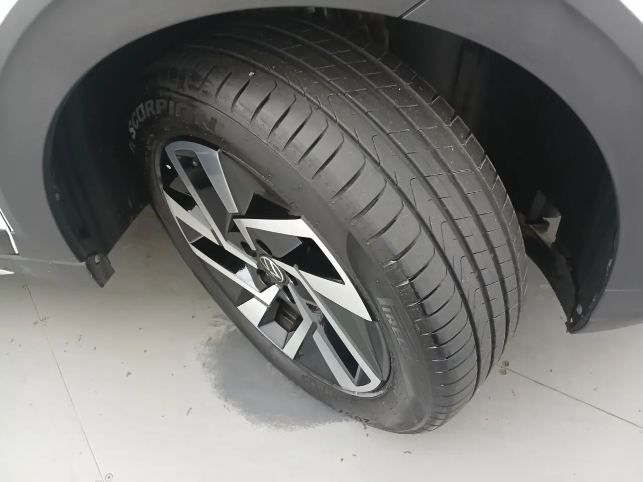 Volkswagen Nivus Highline 1.0 200 TSI Flex Aut., foto 13 de 18