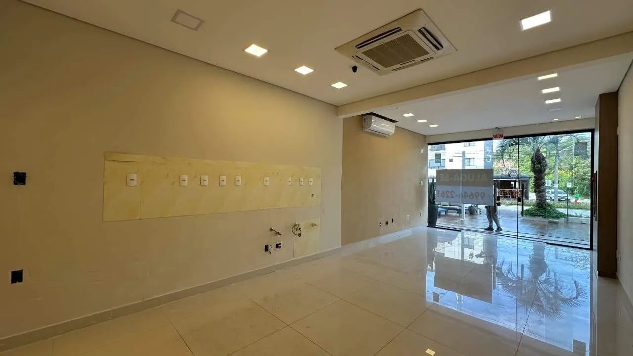 Sala Comercial para Locação na Praia Brava | Edifício Solares da Brava, 70m² - Foto 2