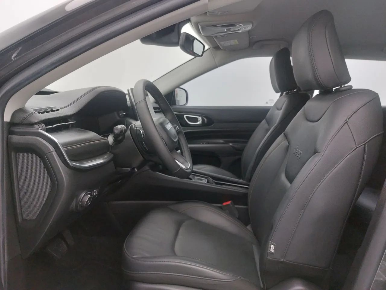 Jeep Compass LIMITED T270 1.3 TB 4x2 Flex Aut, foto 16 de 18