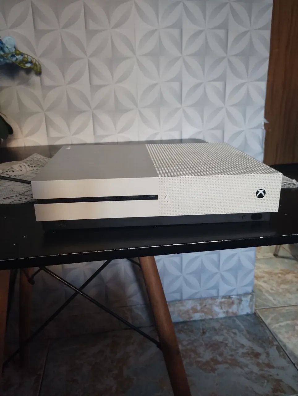 Xbox one s com defeito + controle com defeito - Foto 2