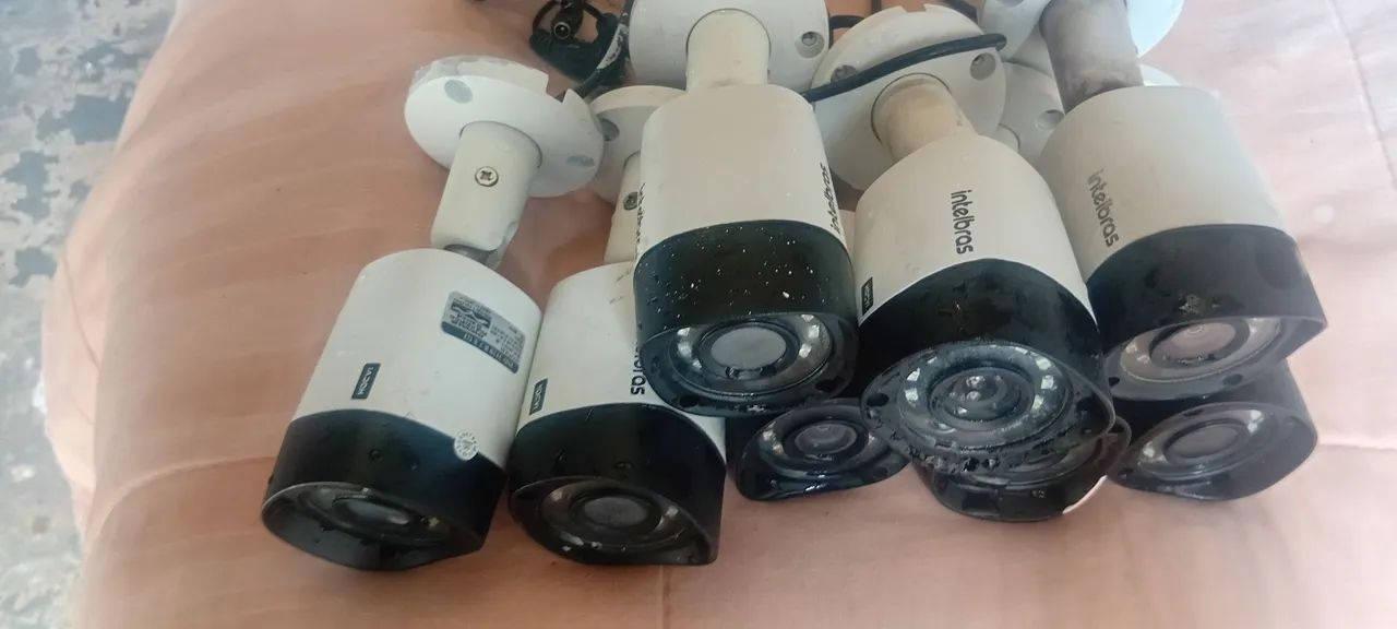 Vendo 8 cameras intelbras - Foto 2