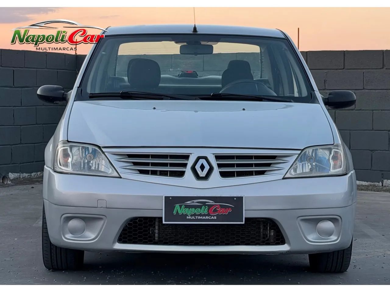 Renault Logan Expression Flex 1.0 12V 4P 2009 - Foto 3