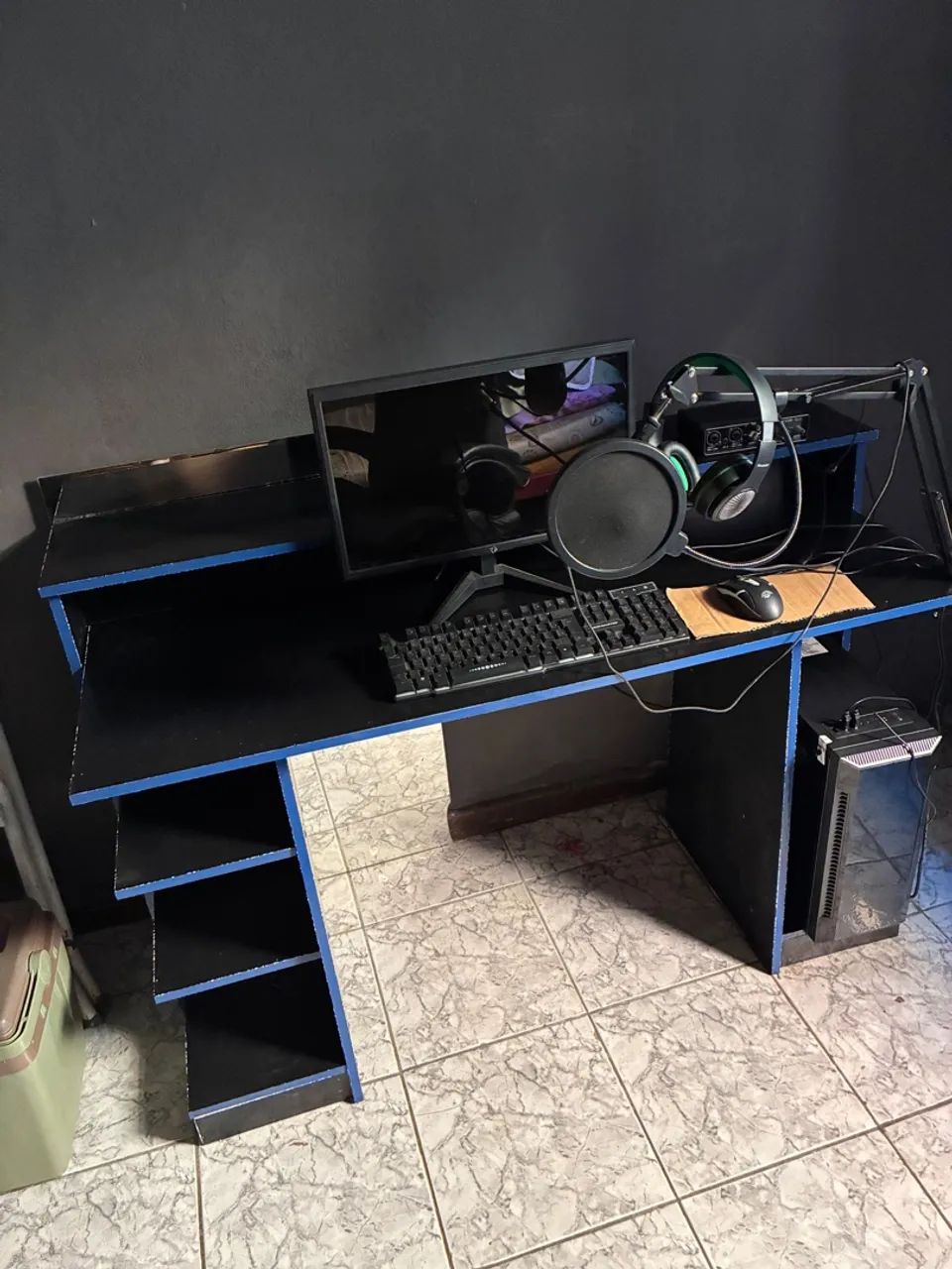 Vendo mesa e Pc gamer completo 