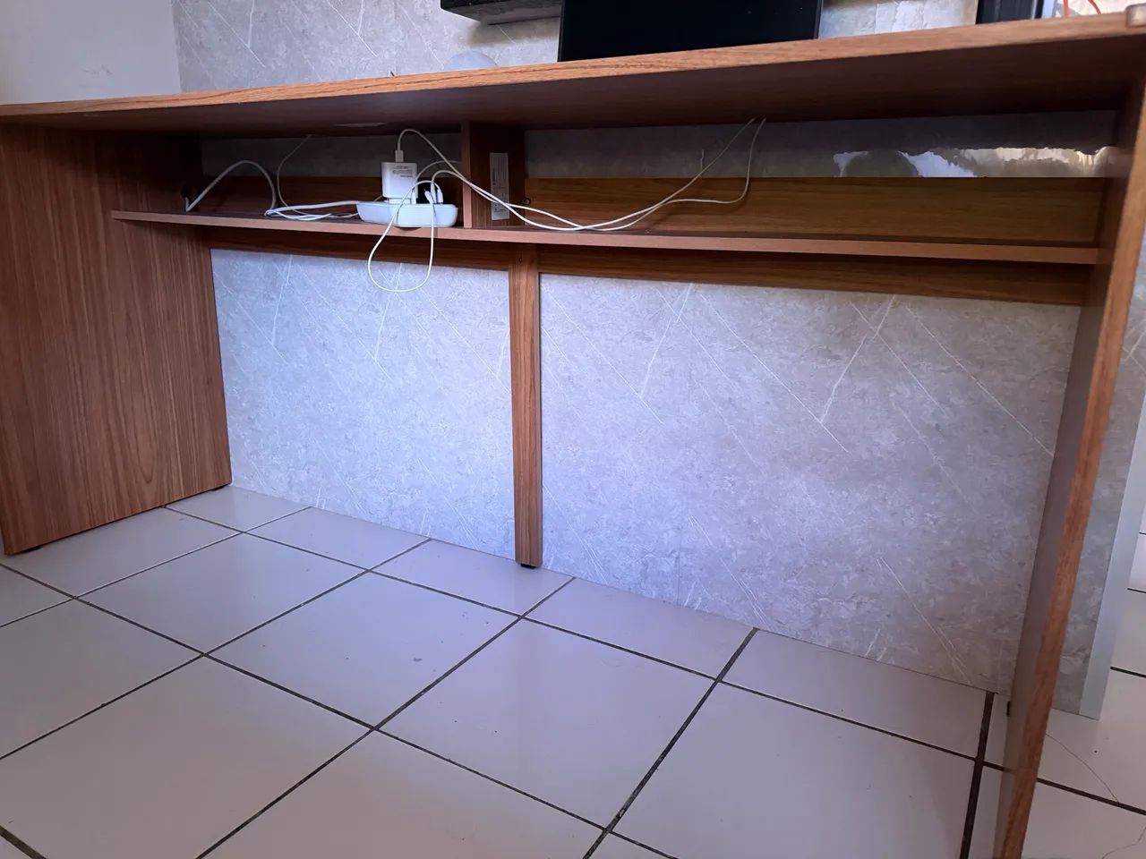 Mesa de Escritório Grande