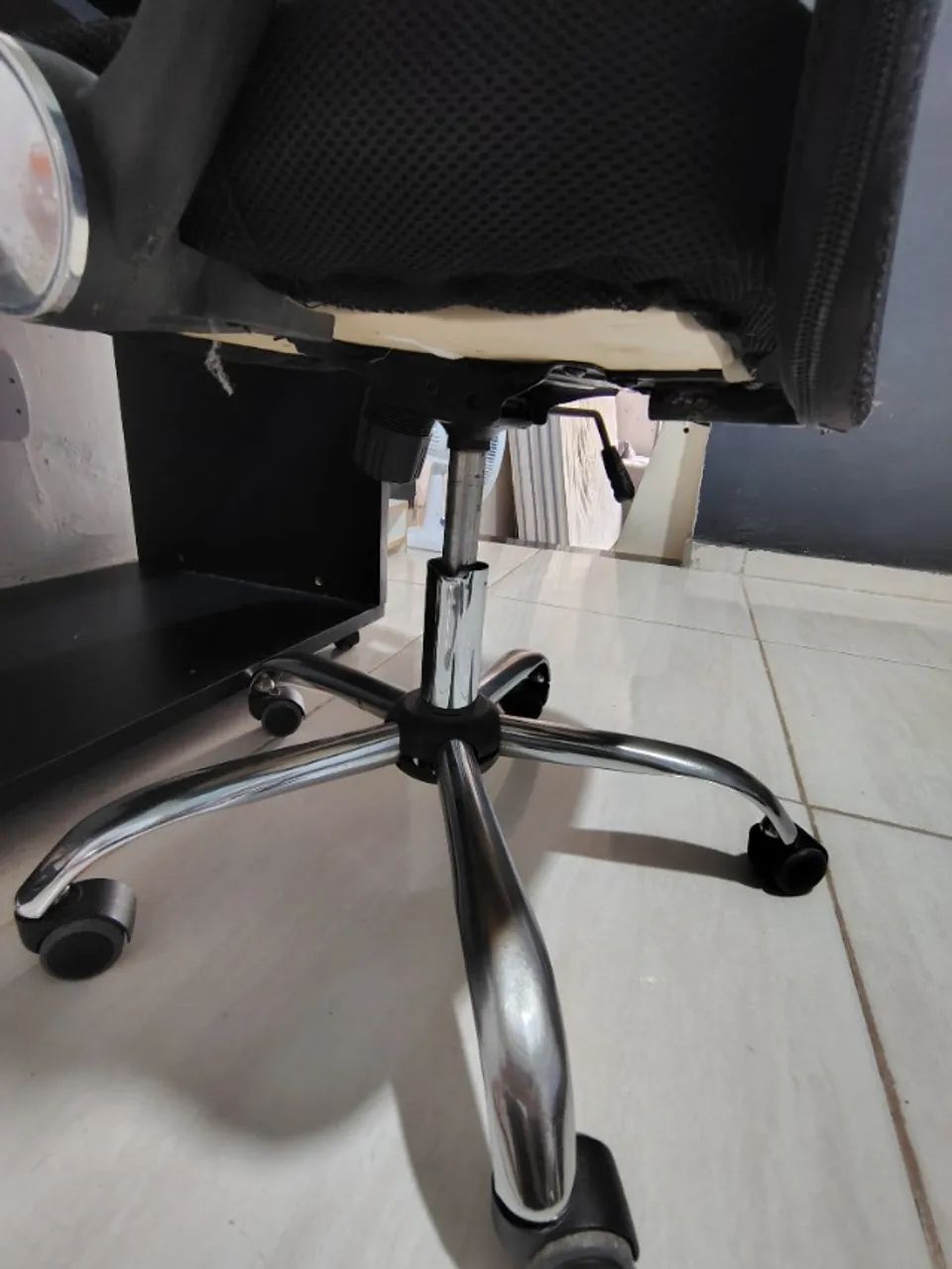 Mesa para Notebook/PC + Cadeira (No estado) - Foto 4