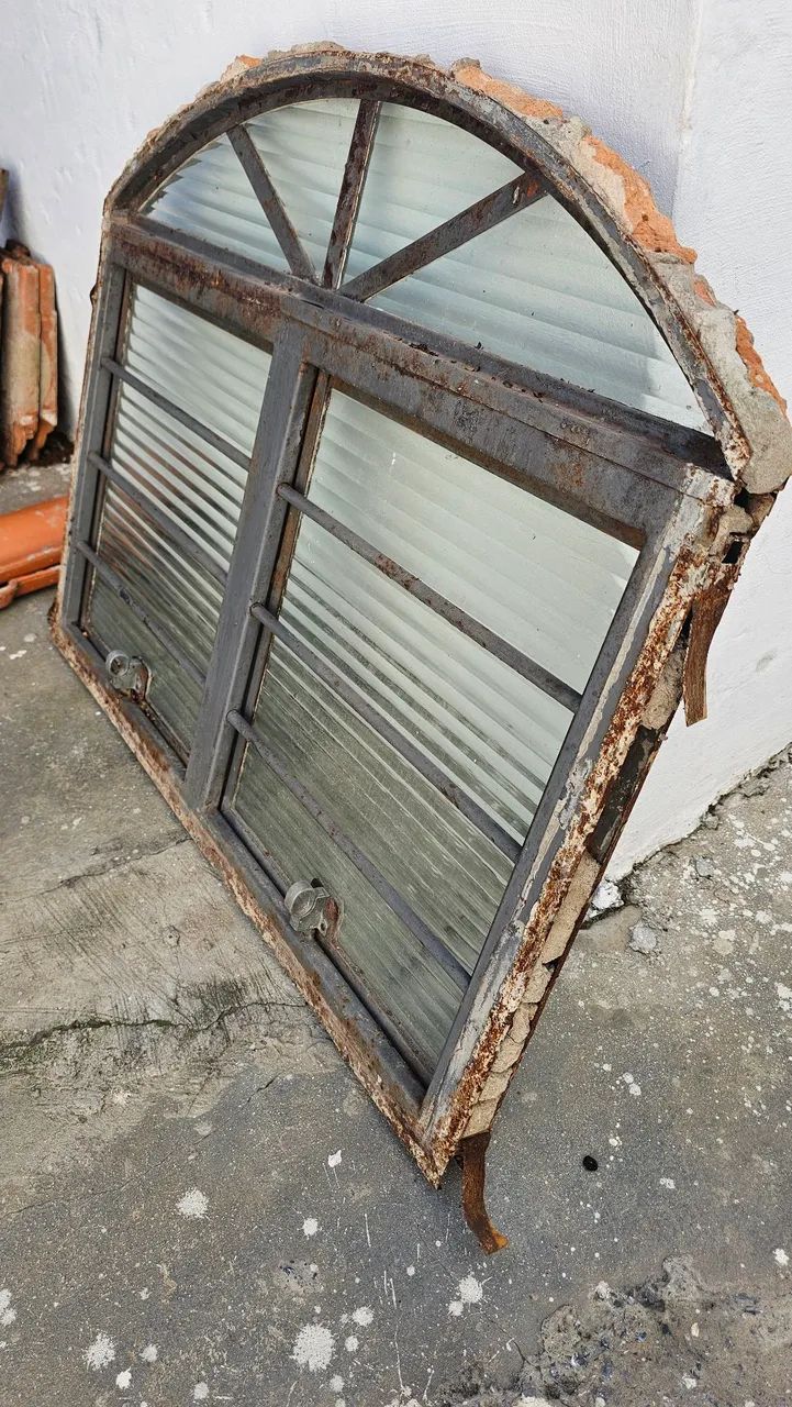 Janela de ferro  - Foto 2